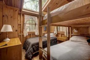 Spruce Chalet at Shore Haven, sleeps 5 - Image 5