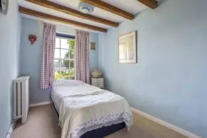 Luxury Brick and Flint House in Funtington - Image 4