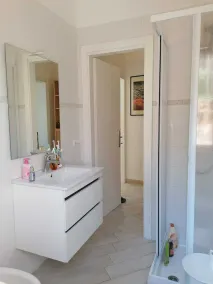 PROMOZIONE-Appartamento ristrutturato a 30 mt dal mare - Image 2