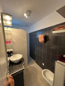villa indipendente 80m2 qualsiasi comodità di essere sulla strada calenzana a 5 km dal mare - Image 2