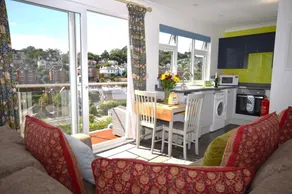 2 Bed in Teignmouth oc-bchyvi - Image 3