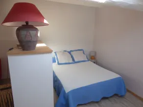 Meget flot studie i hjertet af en vinlandsby nær Middelhavet. - Image 3
