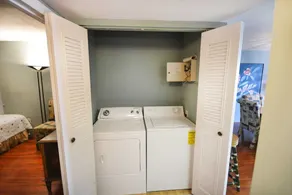 Charmant et élégant condo de luxe de 3 chambres en bord de mer avec WiFi gratuit et une vue imprenable sur l'océan situé dans le centre-ville et à quelques pas de la plage! - Image 2
