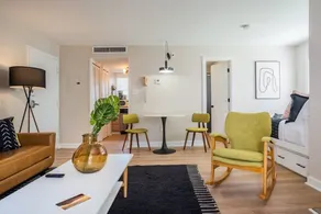 Good Vibes Only Studio Condo for 2 wifi pool WFH - Image 3