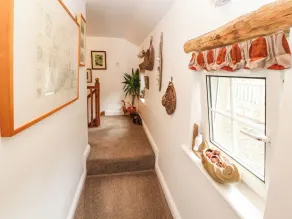 FELL COTTAGE, pet friendly, luxury holiday cottage in Ireby - Image 4