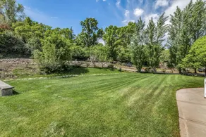 Luxurious Private Estate with Hot Tub. Game Room, Grand Piano- Near Ski Resort - Image 4