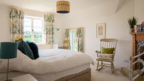 Corn Close - sleeps 6 guests  in 4 bedrooms - Image 5