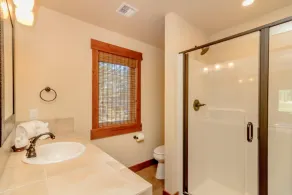 Suncadia's Finest! 3 En-Suites* Year Round Specials * On the Course * Hot Tub - Image 5