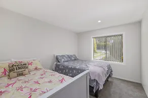 East coast hideaway beach retreat, Wifi & New 80 inch Sony QLED SMART TV - Image 3