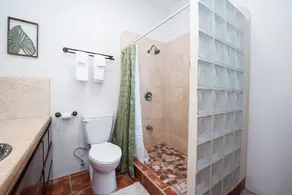 Villa Incommunicada - Image 5