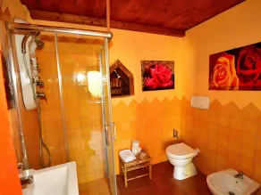 Apartment With Pool, Rignano - Image 2