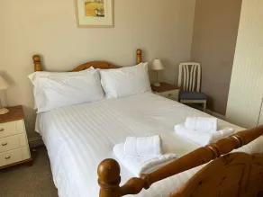 BEACHCOMBERS, pet friendly, character holiday cottage in St Merryn - Image 4