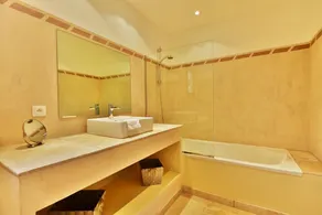 Villa Vue Mer 180° - Piscine chauffée - Plages à 2 min - Calme et sans vis à vis - Image 2