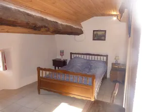 Cevennes hus karakter - Image 4