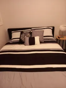 Gorgeous  2 story suite 1 Bedroom, perfect for you. - Image 3