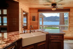 Natur-Seeanwesen, privater Steg plus 7 Schlafzimmer, 4 Badezimmer - Image 3