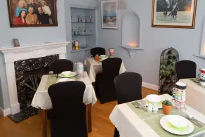 OYO Elmcroft Guest House - Image 3