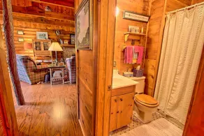 Chalet en bois rond avec poêle à bois, bain à remous et grill près du lac Chatuge - Image 3