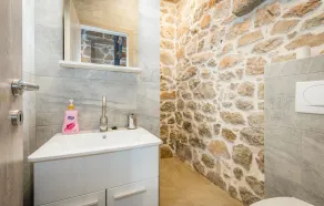 Amazing Home In Drnis - Image 2