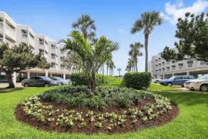 Neptune's Retreat by Ryson Vacation Rentals - Image 2
