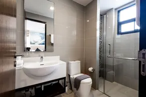 Provides with modern furnitures and private pool under Banyan Tree brand. - Image 4