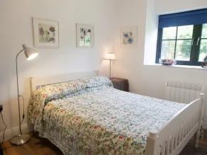 THE STABLES, self catering cottage - Image 4