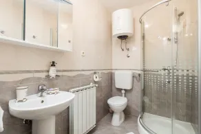 Enjoy the sea view | Modern apartment in the idyllic Cizici contact with the owner - Image 2