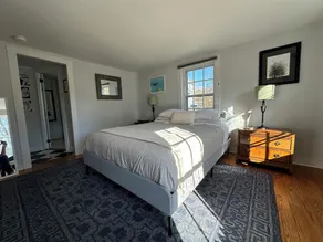 Charming Historic House in Downtown Mystic - Image 4