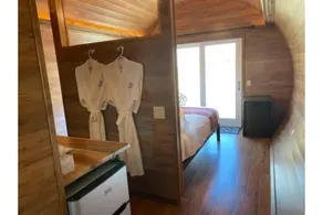 Riesling  Cabin - Image 4