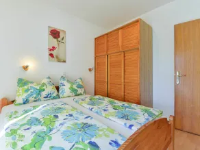 Lovely apartment for 5 guests with pool, WIFI, A/C, TV, balcony and pets allowed - Image 5