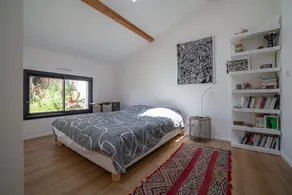 Magnifique Maison Neuve Avec Piscine et Parking Privé - Image 4