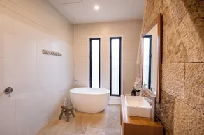 Woodcutters House | Meander to Wollombi | Best enjoyed with friends or family - Image 3