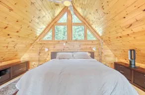 Relax and Rejuvenate at Kamanik Guest House near Ottawa - Image 5