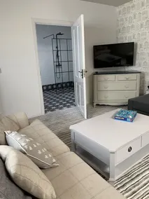 Luxury Town House with Sea View and Hot Tub - Image 3