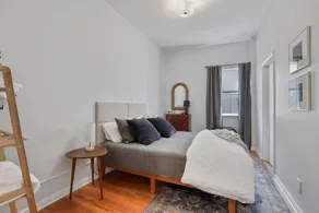 Beautiful corner view loft in downtown Champaign. - Image 5