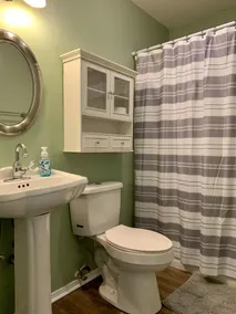 “House In The Grove” Private, comfortable, squeaky clean! - Image 3