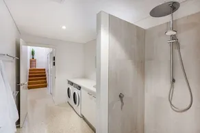 Shore House Eagle Bay - Panoramic Ocean Views - Image 2