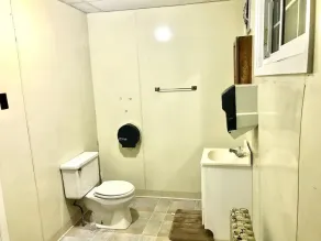 Scenic Mountaintop Villa with Free WiFi & Pool - Image 2