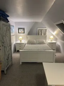 Charming 1 Bedroom Cottage Close To Beautiful Craigville Beach - Image 3