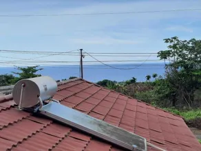 DAWN'S  B & B. LOCATED NEAR THE  BOSCOBEL AIRPORT. OVERLOOKING THE BLUE BLUOCEAN - Image 5