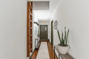 Thornton Studio with Kitchenette - Image 5