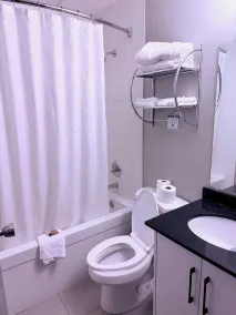 Premium Inn & Suites - Image 4