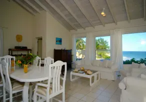L'appartamento con vista da un milione di dollari proprio sulla Silver Sands Beach - Image 3