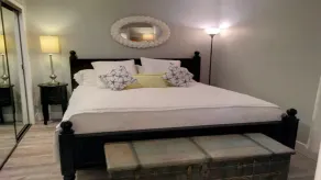 Adorable & Affordable! 1 BR! ~WiFi~ Walk to Beach & Shops - Image 5
