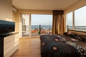 Roel Residence Apartments - Image 4