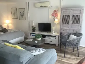 Pet friendly self contained accommodation set in  a private garden - Image 4