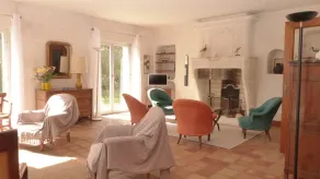 Large house with tennis court, beaches nearby - Image 2