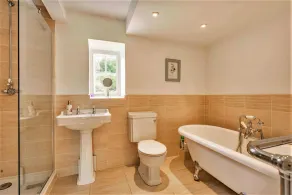 Finest Retreats - Islip Mill House - Beautiful Riverside Home - Image 3