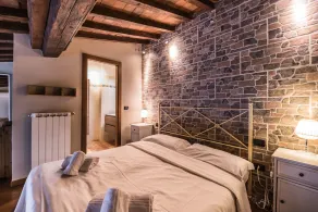 A Few Steps to The Duomo Perfect 1BD Apt - Image 5