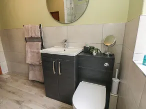 Ascot Cottage - Image 3